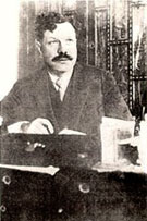 Raul Proença, à secretária do seu gabinete na Biblioteca Nacional Raul Proença, à secretária do seu gabinete na Biblioteca Nacional